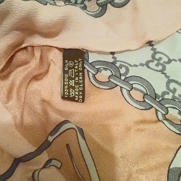 Gucci Silk Large Scarf - Picture 5 of 5
